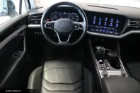 Volkswagen Touareg din 2023 cu 67.338 km - oferta VOL176975 - foto 17