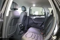 Volkswagen Touareg din 2023 cu 67.338 km - oferta VOL176975 - foto 30