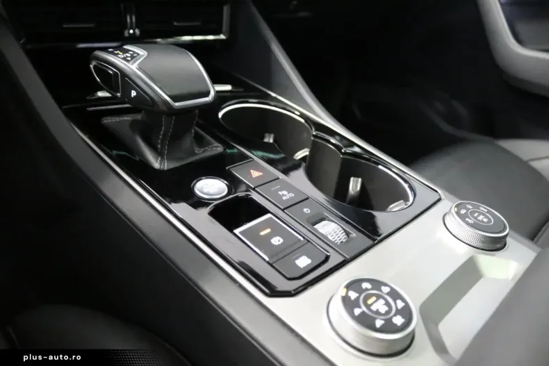 Volkswagen Touareg din 2021 cu 87.894 km - oferta VOL176980 - foto 16