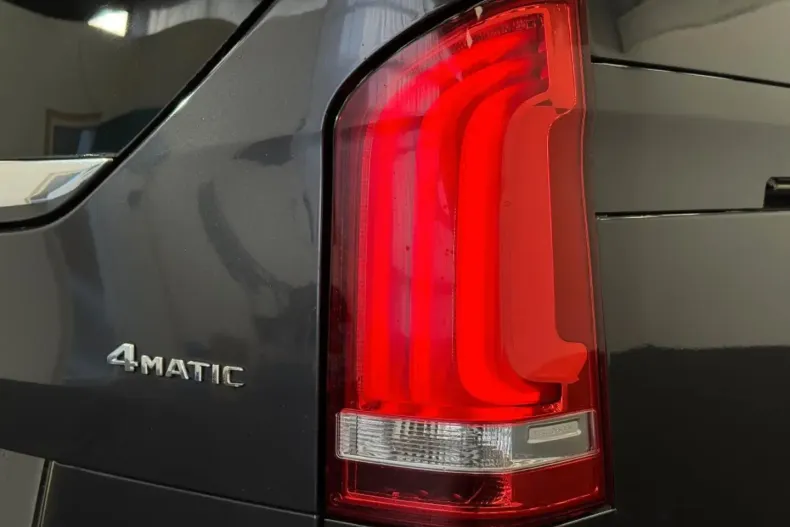 Mercedes-Benz V 250 din 2021 cu 52.000 km - oferta MER176992 - foto 10