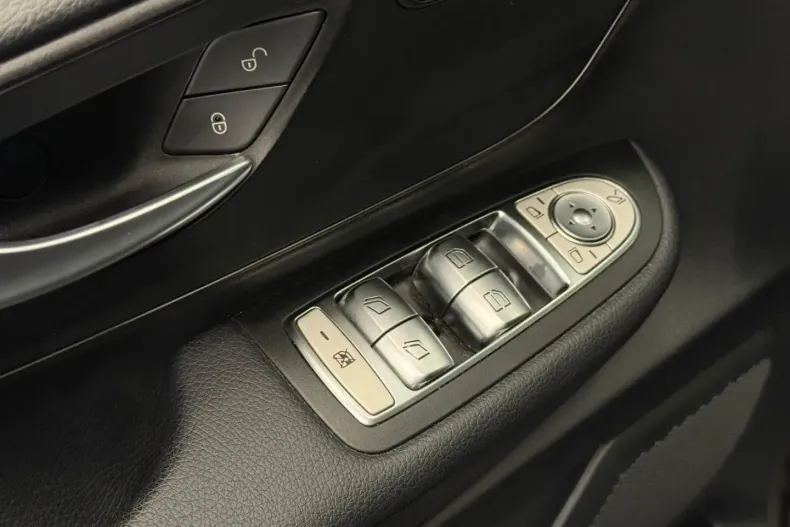 Mercedes-Benz V 250 din 2021 cu 52.000 km - oferta MER176992 - foto 17