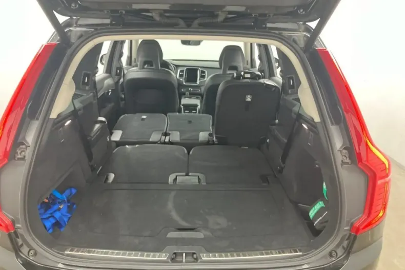 Volvo XC90 din 2021 cu 87.681 km - oferta VOL177011 - foto 10