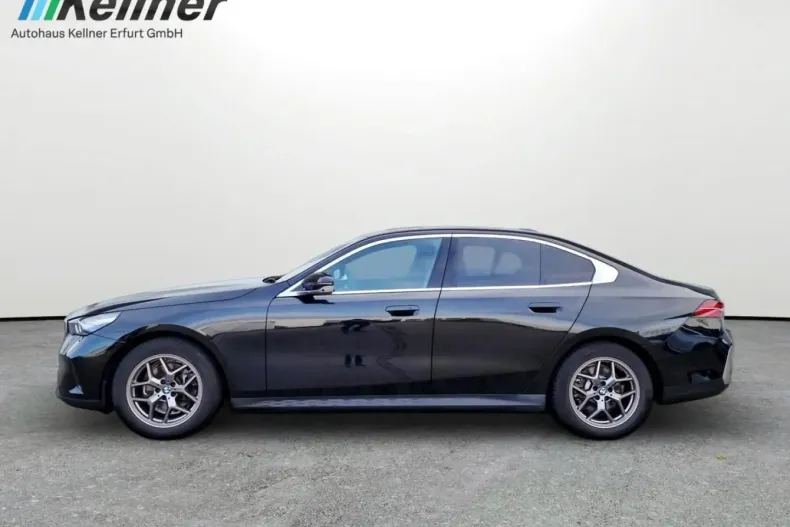 BMW 520 din 2024 cu 37.473 km - oferta BMW177015 - foto 3