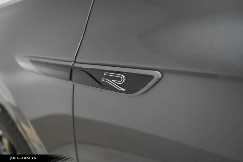 Volkswagen Touareg din 2022 cu 45.000 km - oferta VOL177025 - foto 5