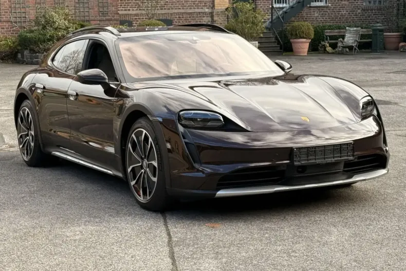 Porsche Taycan din 2023 cu 20.100 km - oferta POR177028 - foto 5