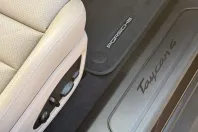 Porsche Taycan din 2023 cu 20.100 km - oferta POR177028 - foto 20