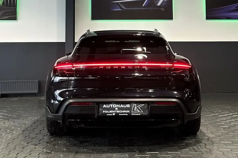 Porsche Taycan din 2024 cu 29.859 km - oferta POR177029 - foto 7