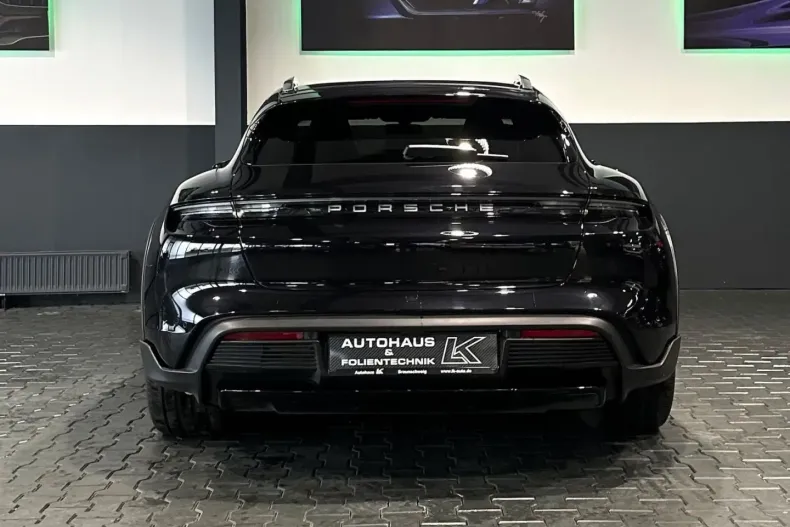 Porsche Taycan din 2024 cu 29.859 km - oferta POR177029 - foto 8