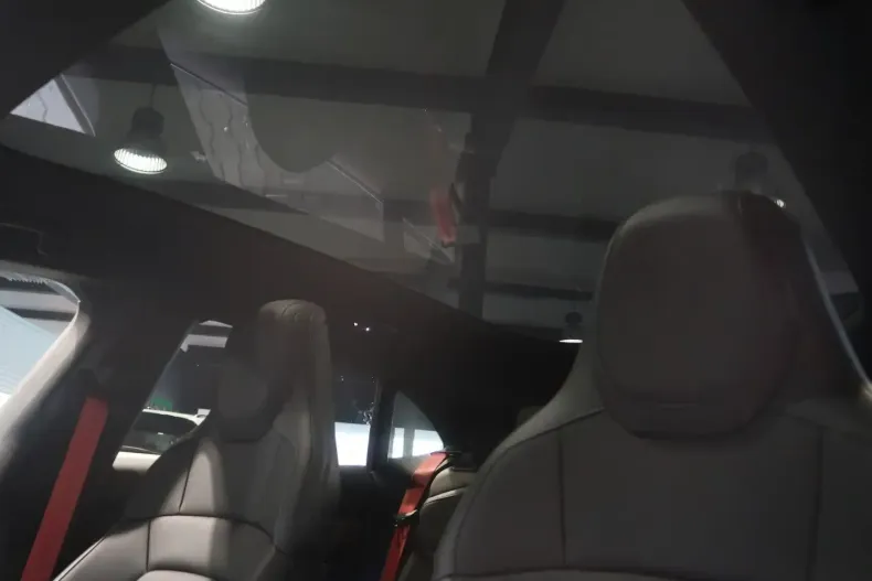 Porsche Taycan din 2024 cu 29.859 km - oferta POR177029 - foto 11