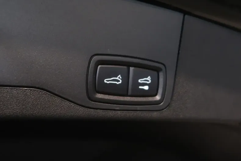 Porsche Taycan din 2024 cu 29.859 km - oferta POR177029 - foto 31