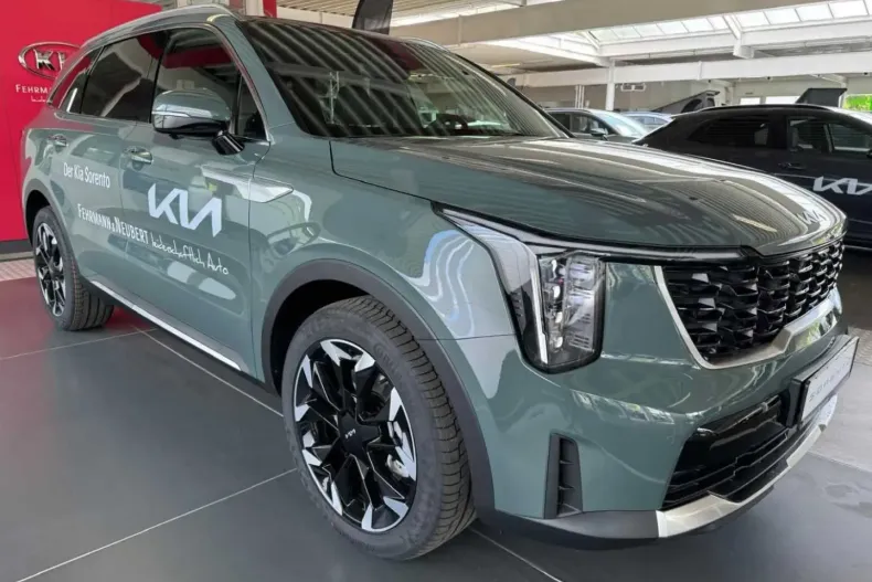 Kia Sorento din 2024 cu 18.698 km - oferta KIA177032 - foto 2