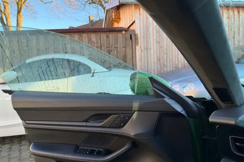 Porsche Taycan din 2023 cu 79.999 km - oferta POR177034 - foto 23