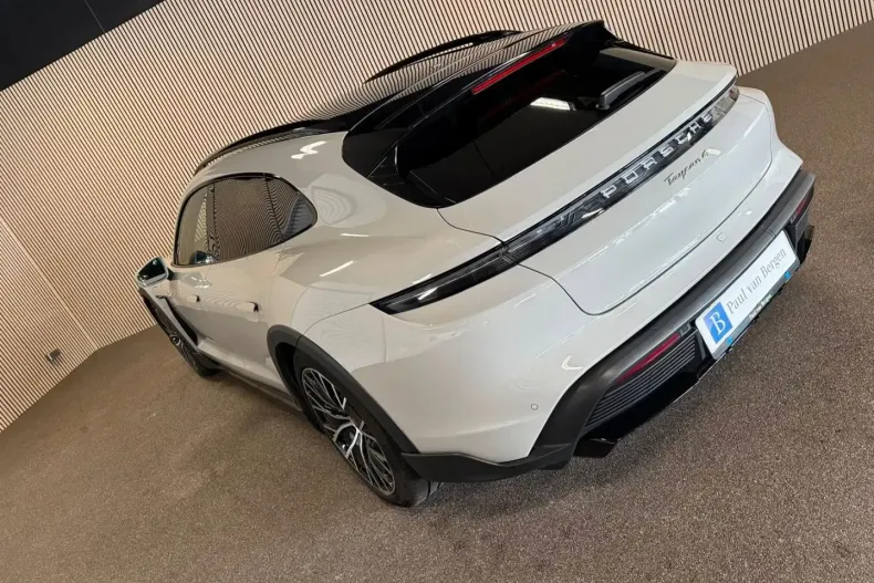 Porsche Taycan din 2023 cu 79.875 km - oferta POR177035 - foto 9