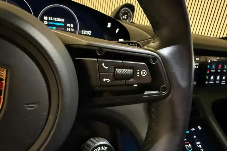 Porsche Taycan din 2023 cu 79.875 km - oferta POR177035 - foto 21