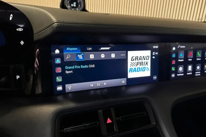 Porsche Taycan din 2023 cu 79.875 km - oferta POR177035 - foto 26