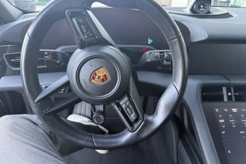 Porsche Taycan din 2023 cu 48.000 km - oferta POR177036 - foto 15