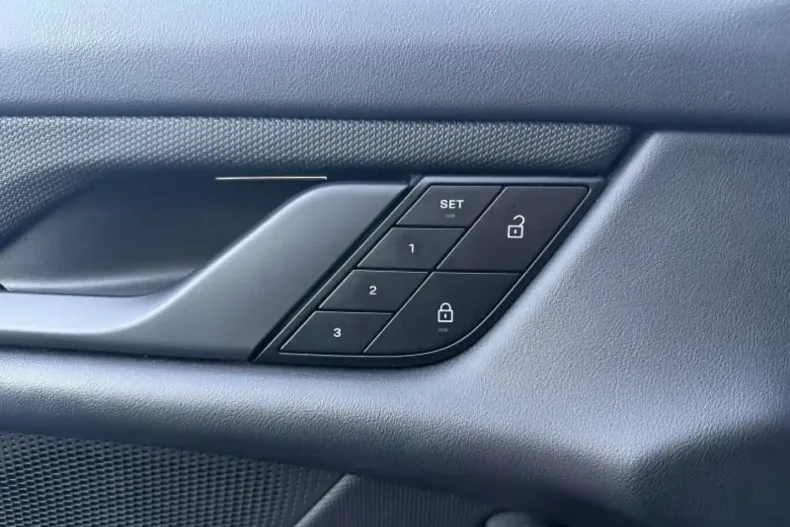 Porsche Taycan din 2023 cu 48.000 km - oferta POR177036 - foto 16