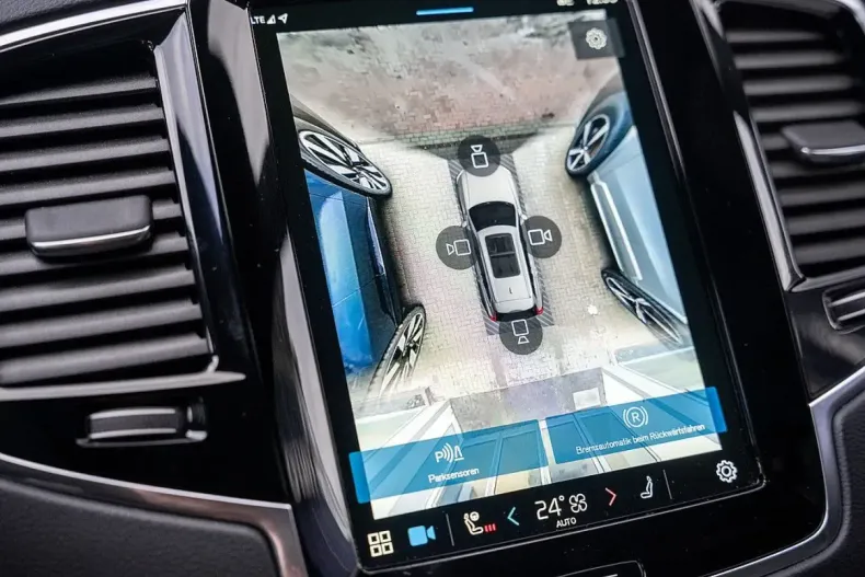 Volvo XC90 din 2023 cu 61.100 km - oferta VOL177039 - foto 17