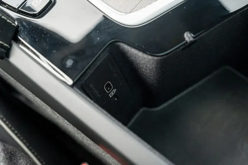 Volvo XC90 din 2023 cu 61.100 km - oferta VOL177039 - foto 22