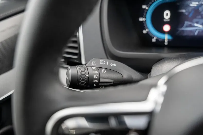 Volvo XC90 din 2023 cu 61.100 km - oferta VOL177039 - foto 25