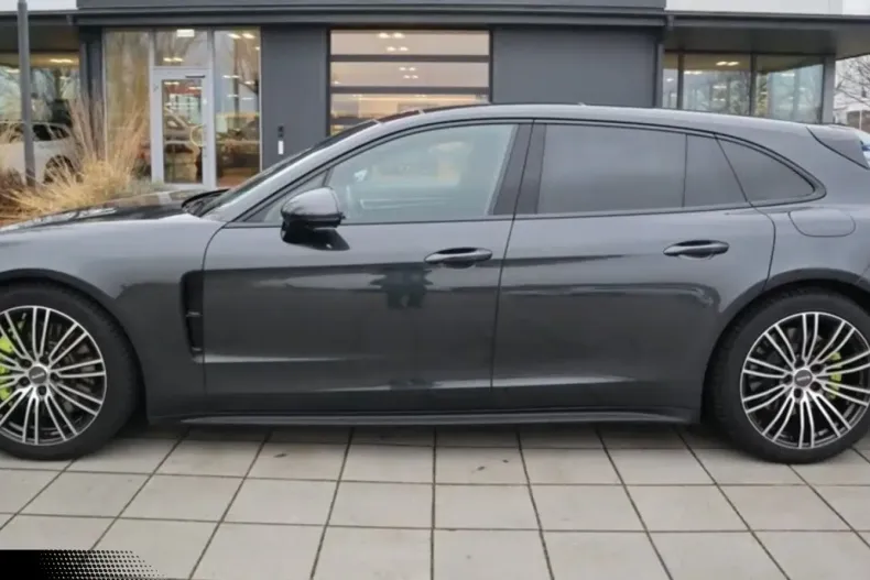 Porsche Panamera din 2023 cu 73.222 km - oferta POR177040 - foto 1