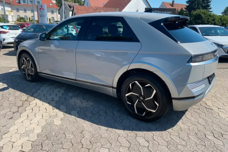 Hyundai IONIQ 5 din 2022 cu 22.313 km - oferta HYU177043 - foto 4