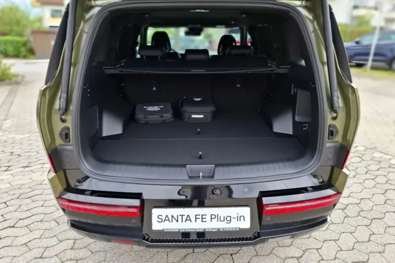 Hyundai SANTA FE din 2025 cu 14.596 km - oferta HYU177047 - foto 10