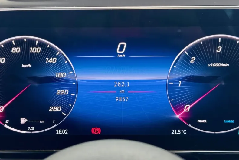 Mercedes-Benz GLC 300 din 2024 cu 9.900 km - oferta MER177061 - foto 7