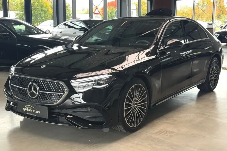 Mercedes-Benz E 200 din 2025 cu 3.000 km - oferta MER177073 - foto 1