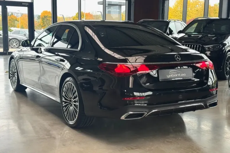 Mercedes-Benz E 200 din 2025 cu 3.000 km - oferta MER177073 - foto 3