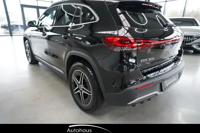 Mercedes-Benz EQA din 2023 cu 7.200 km - oferta MER177075 - foto 4