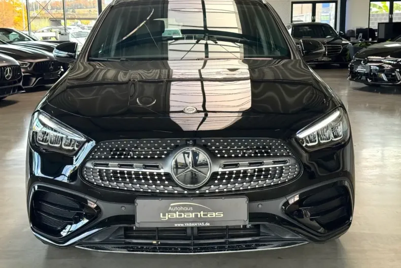 Mercedes-Benz GLA 250 din 2024 cu 9.500 km - oferta MER177076 - foto 6