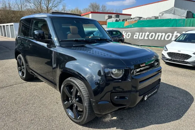 Land Rover Defender din 2022 cu 45.000 km - oferta LAN177080 - foto 1