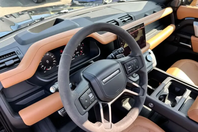 Land Rover Defender din 2022 cu 45.000 km - oferta LAN177080 - foto 17