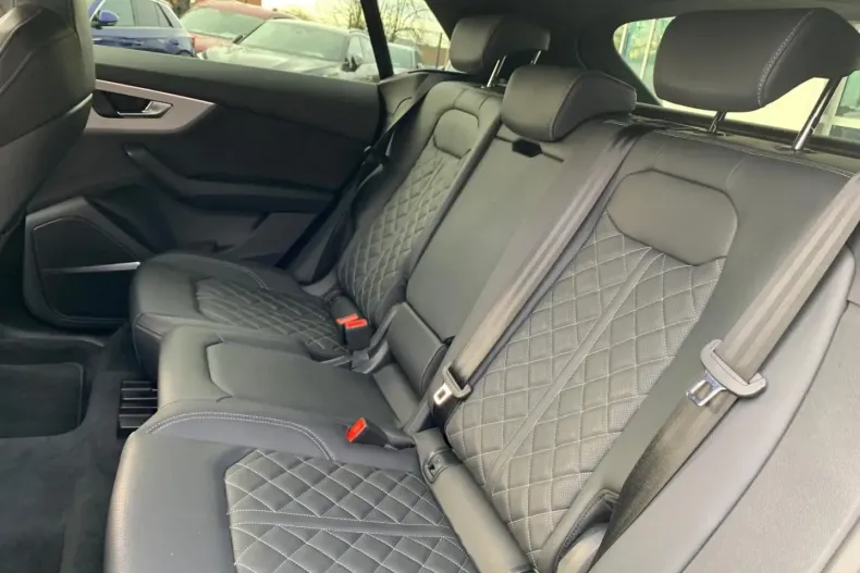 Audi Q8 din 2025 cu 7.500 km - oferta AUD177084 - foto 23