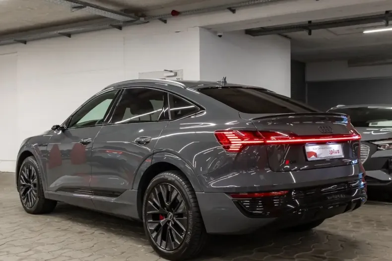 Audi Q8 din 2023 cu 48.119 km - oferta AUD177087 - foto 4