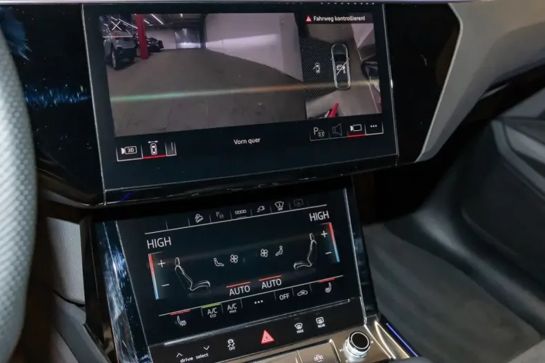 Audi Q8 din 2023 cu 48.119 km - oferta AUD177087 - foto 16