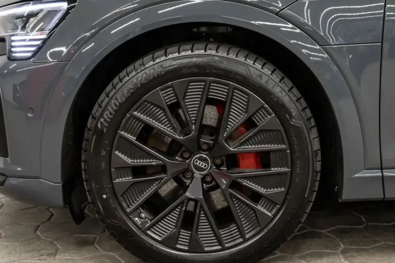 Audi Q8 din 2023 cu 48.119 km - oferta AUD177087 - foto 18