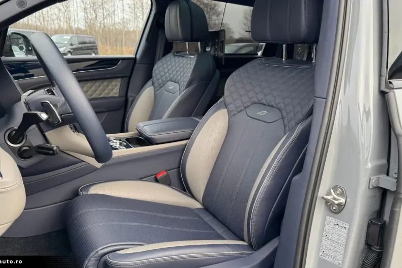 Bentley Bentayga din 2024 cu 7.500 km - oferta BEN177088 - foto 12