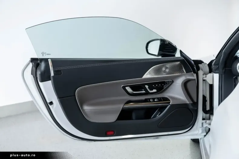 Mercedes-Benz SL 63 AMG din 2023 cu 23.000 km - oferta MER177095 - foto 18