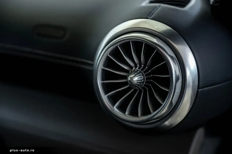 Mercedes-Benz SL 63 AMG din 2023 cu 23.000 km - oferta MER177095 - foto 26