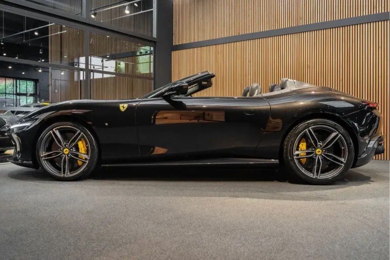 Ferrari Roma din 2024 cu 8.824 km - oferta FER177107 - foto 4