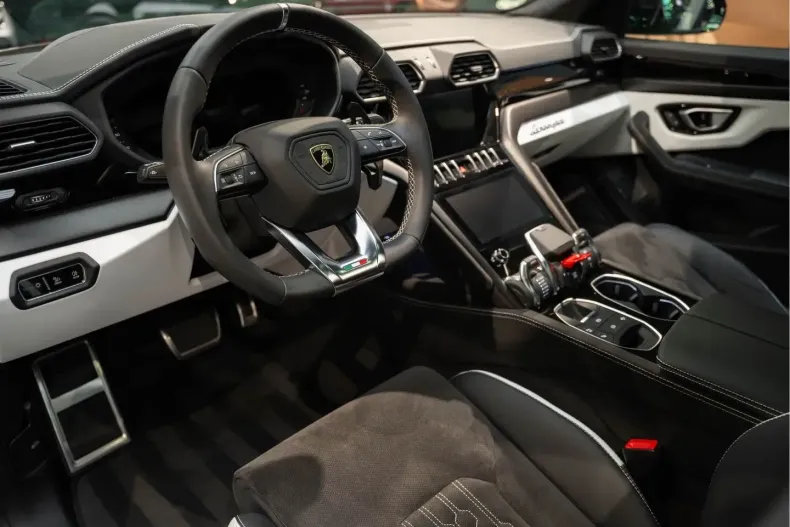 Lamborghini Urus din 2023 cu 29.996 km - oferta LAM177108 - foto 6