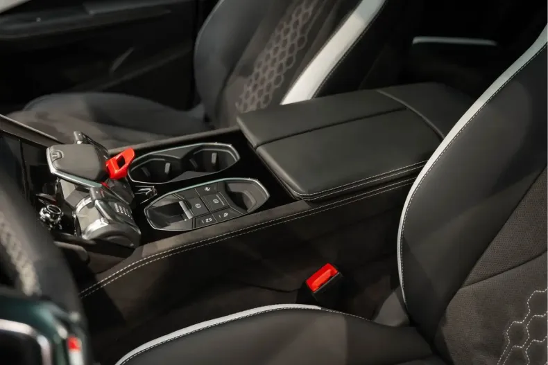 Lamborghini Urus din 2023 cu 29.996 km - oferta LAM177108 - foto 38