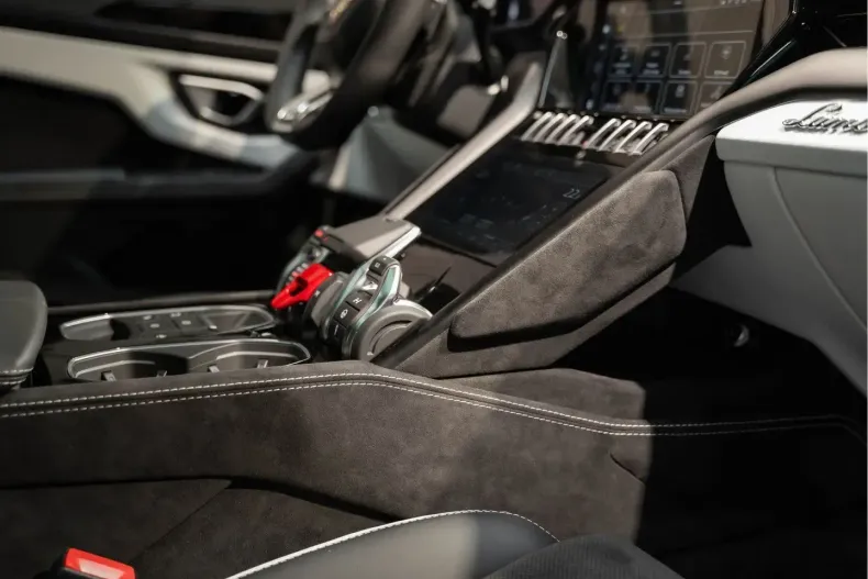 Lamborghini Urus din 2023 cu 29.996 km - oferta LAM177108 - foto 43