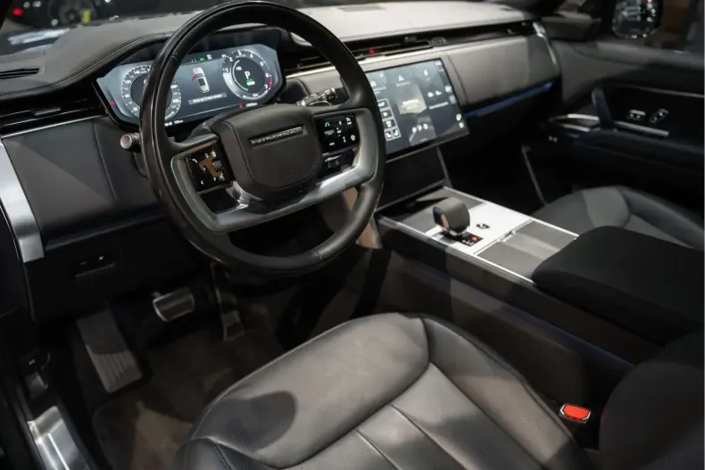 Land Rover Range Rover din 2024 cu 19.945 km - oferta LAN177111 - foto 7