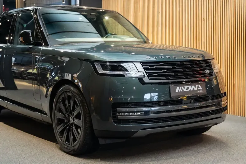 Land Rover Range Rover din 2024 cu 19.945 km - oferta LAN177111 - foto 13