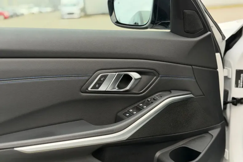 BMW 320 din 2022 cu 82.500 km - oferta BMW177112 - foto 16