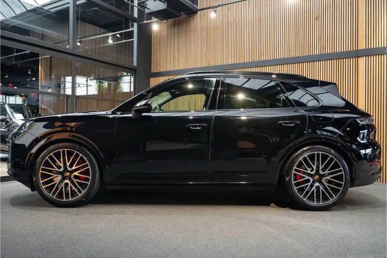Porsche Cayenne din 2024 cu 24.923 km - oferta POR177122 - foto 4