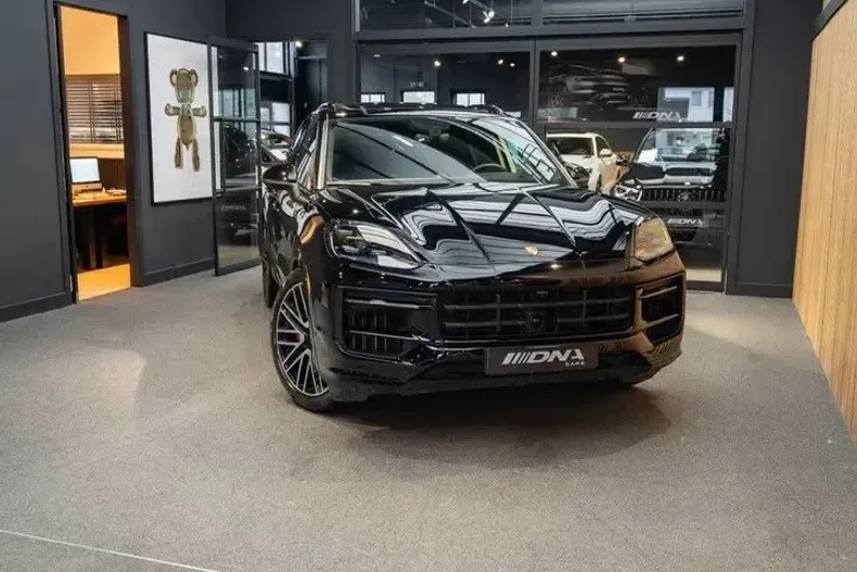 Porsche Cayenne din 2024 cu 24.923 km - oferta POR177122 - foto 20